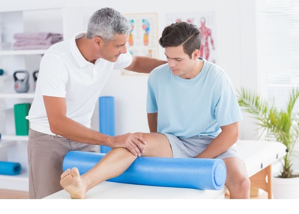 Bacakların artrozu olan bir doktor